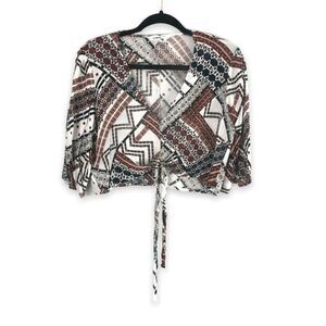 BCBGeneration‎ Women’s Size Medium Crop Top Tie Front Trival Aztec Print